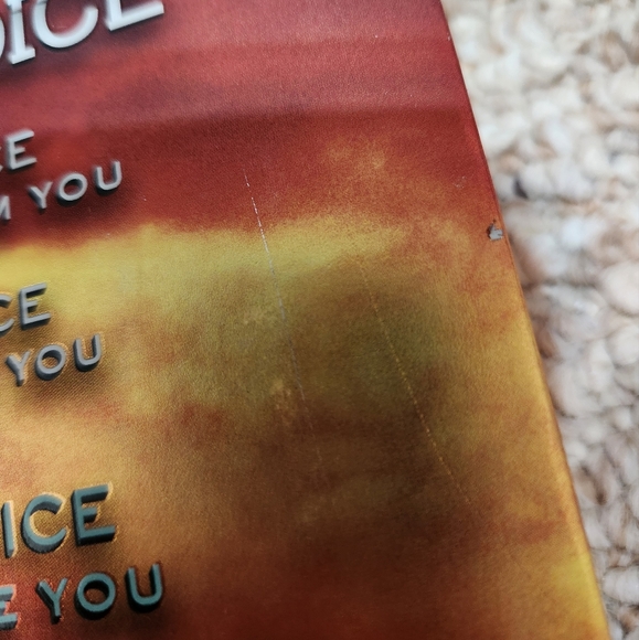 Allegiant Paperback - Picture 7 of 8